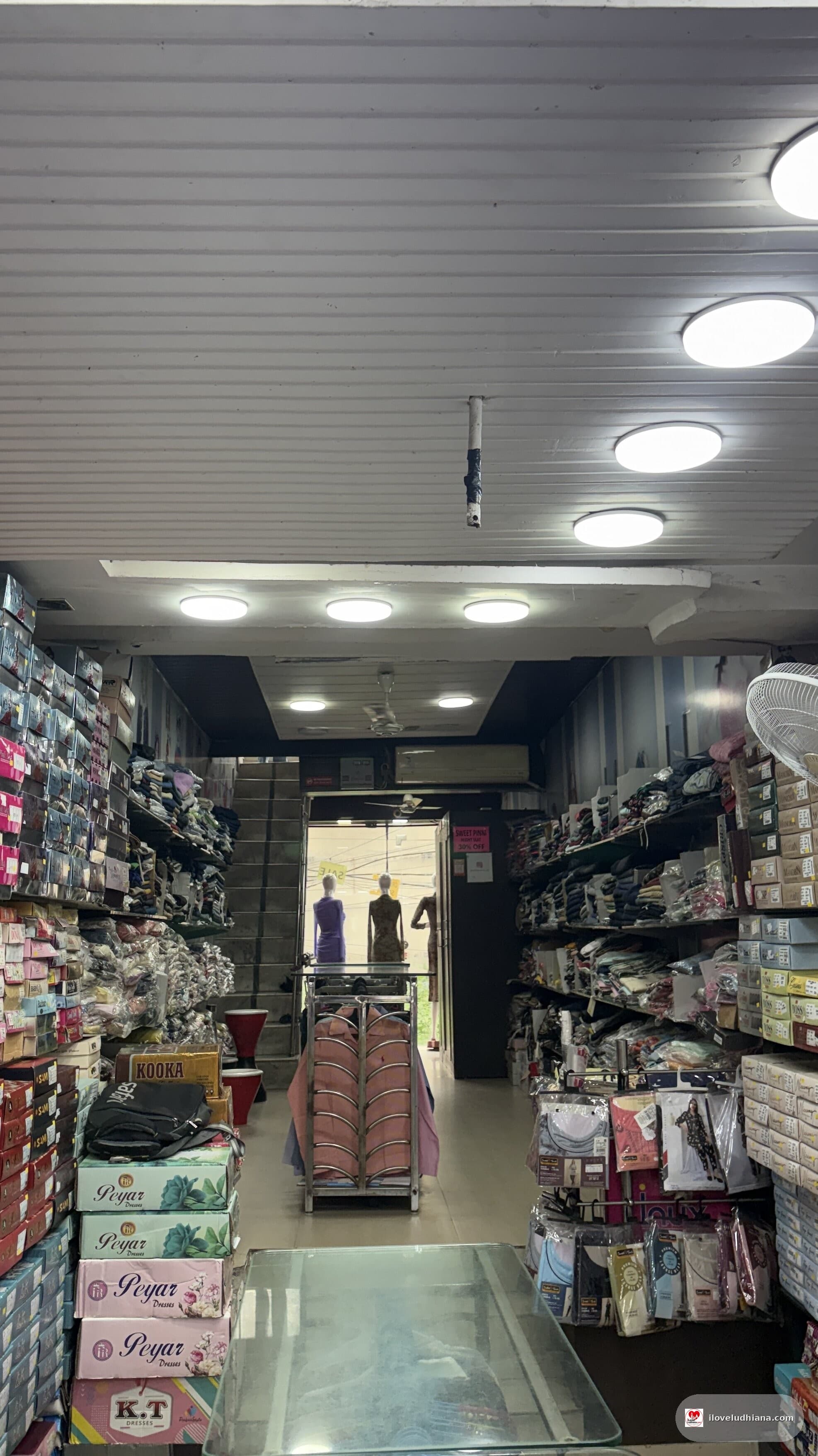 Vij Fashion World — photo 1