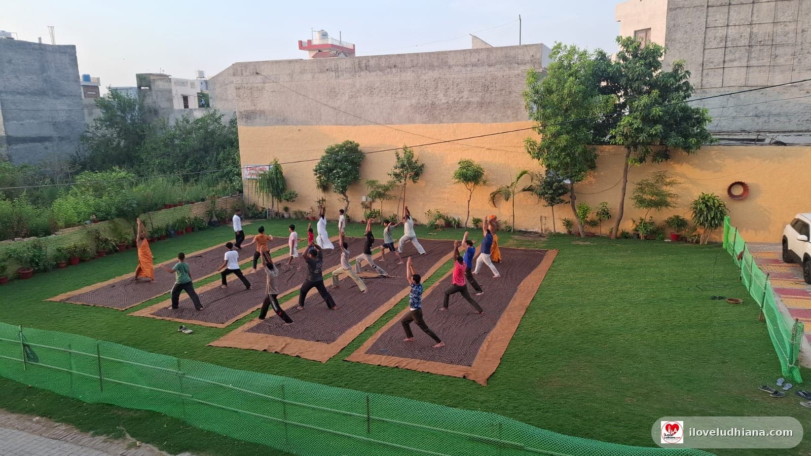 Yoga trainer at home — photo 1